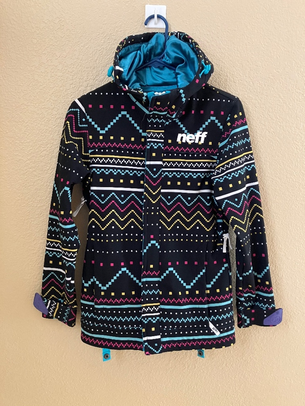 Neff Softshell Hooded Jacket Snowboard Ski Women's Size XS